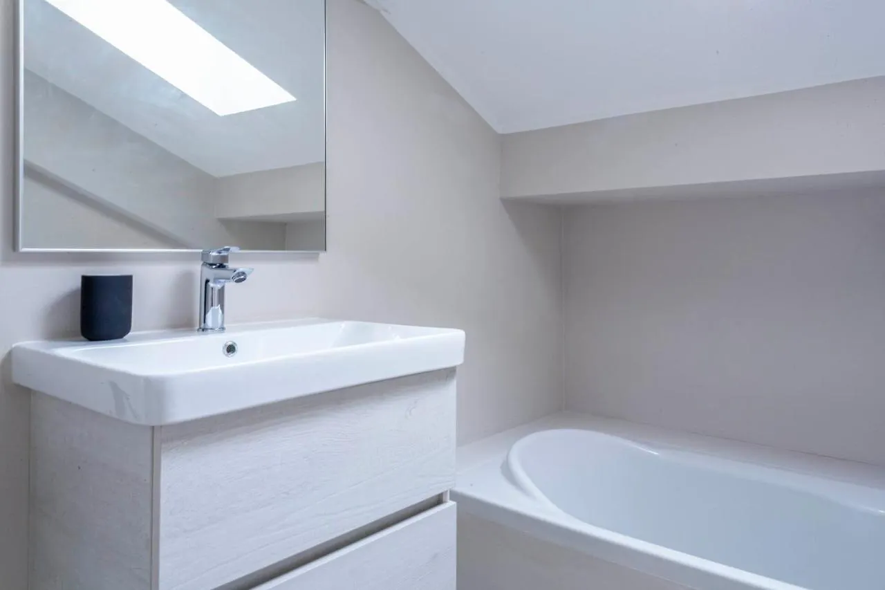 Apartment Bnbutler - Casati, 2 - Glamour In Citta Tra Shopping E Vita Notturna Milan