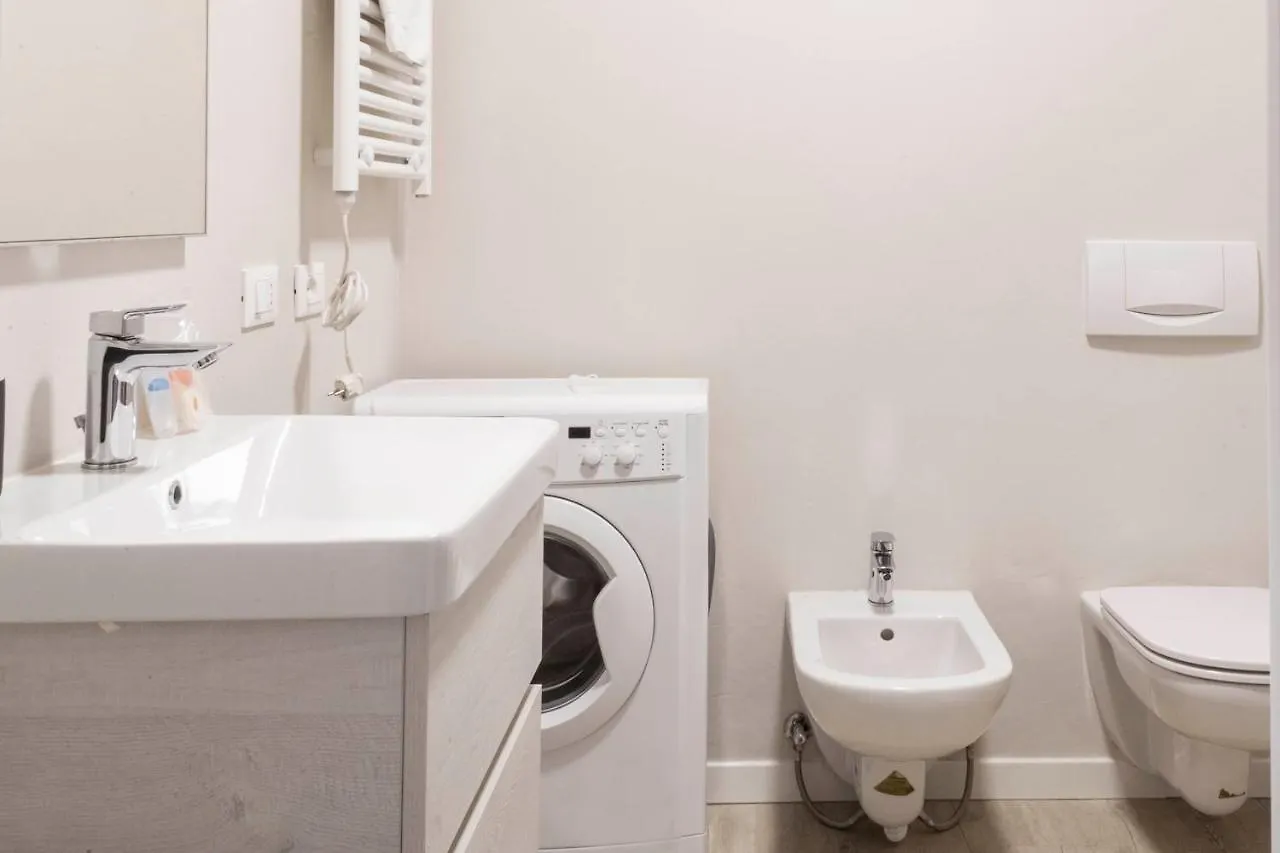 Apartment Bnbutler - Casati, 2 - Glamour In Citta Tra Shopping E Vita Notturna Milan